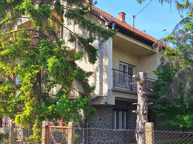 Eladó ház Jászkisér 231 nm