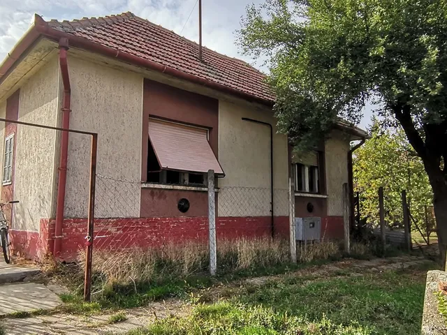 Eladó ház Jásztelek 73 nm