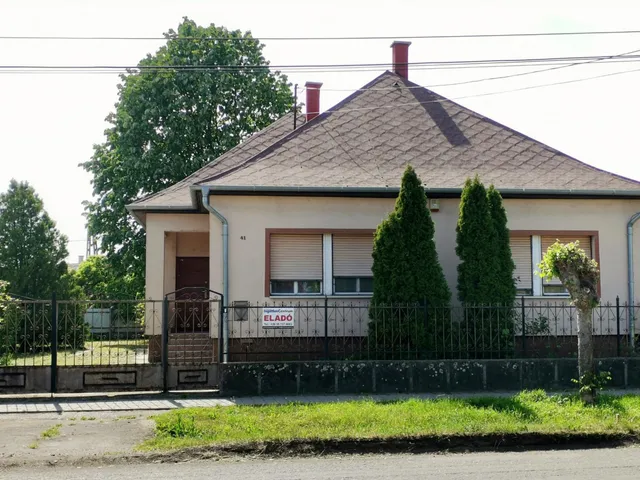 Eladó ház Jászapáti 97 nm
