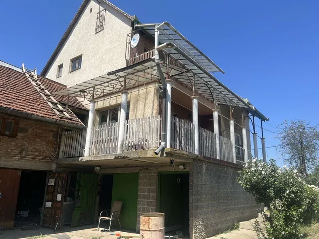 Eladó ház Szentistvánbaksa 200 nm