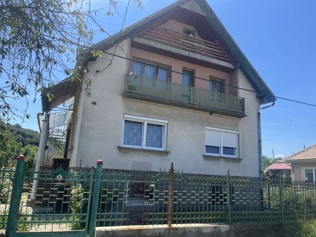 Eladó ház Szentistvánbaksa 200 nm