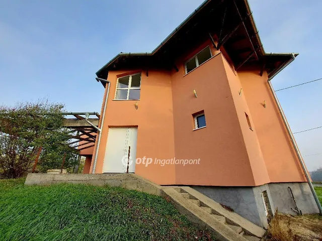 Eladó ház Mezőnyárád 625 nm