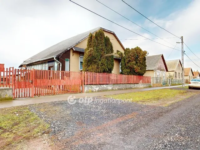 Eladó ház Tiszakeszi 118 nm