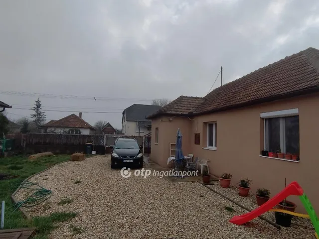 Eladó ház Hernádnémeti 62 nm