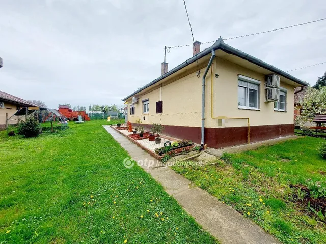 Eladó ház Tiszalök 90 nm