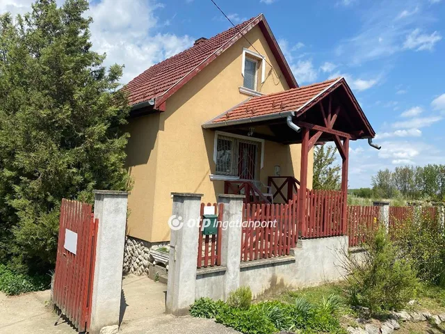 Eladó ház Mezőcsát 144 nm