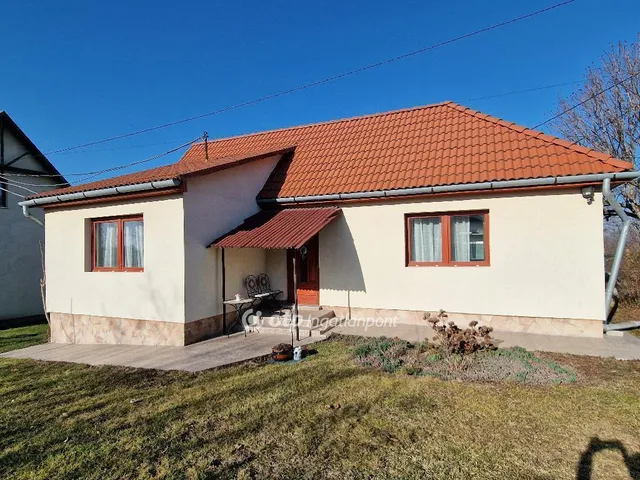 Eladó ház Miskolc, Komlóstető 160 nm