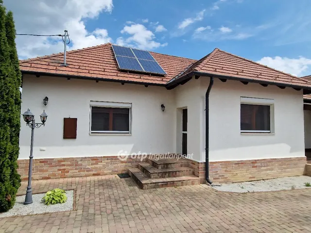 Eladó ház Meszes 101 nm