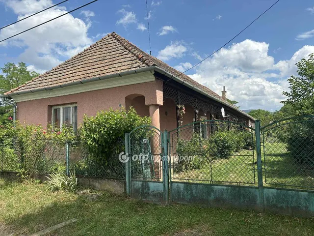 Eladó ház Göncruszka 100 nm