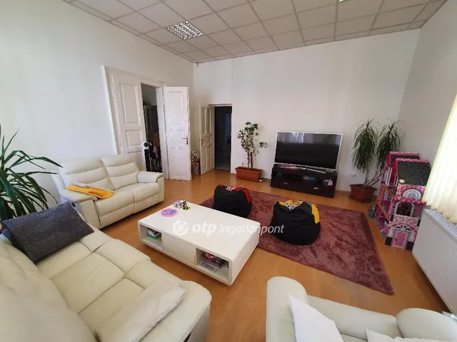 Eladó lakás Miskolc 141 nm