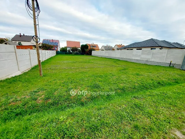 Eladó telek Felsőzsolca 630 nm