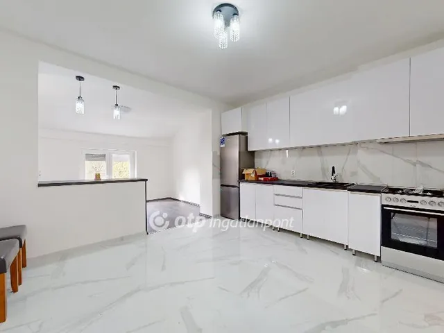 Eladó lakás Edelény 72 nm