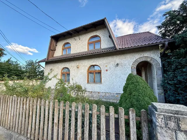 Eladó ház Miskolc 240 nm