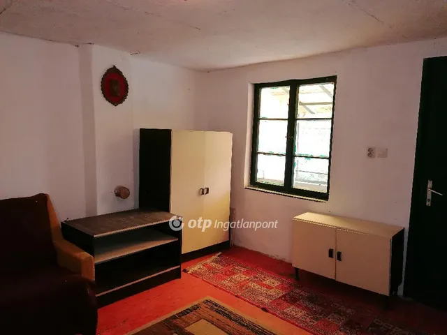 Eladó kereskedelmi és ipari ingatlan Miskolc, Belváros 30 nm