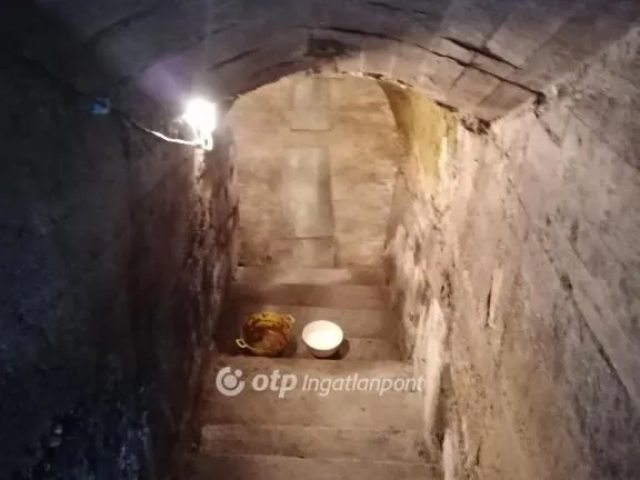 Eladó kereskedelmi és ipari ingatlan Miskolc, Belváros 30 nm