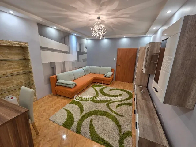 Kiadó lakás Miskolc, Szentpéteri kapu 54 nm