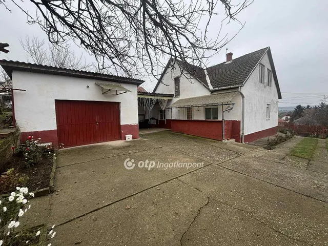 Eladó ház Forró 95 nm