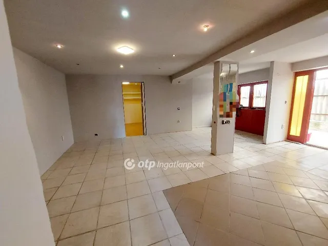 Eladó ház Miskolc, Hejőcsaba 210 nm