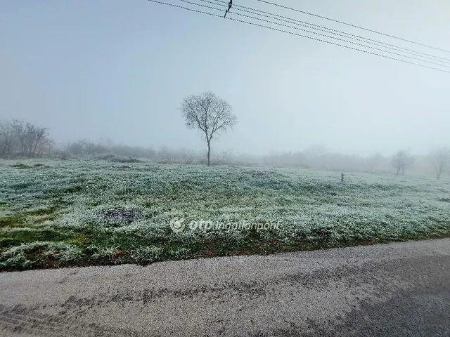 Eladó telek Szakáld 1871 nm