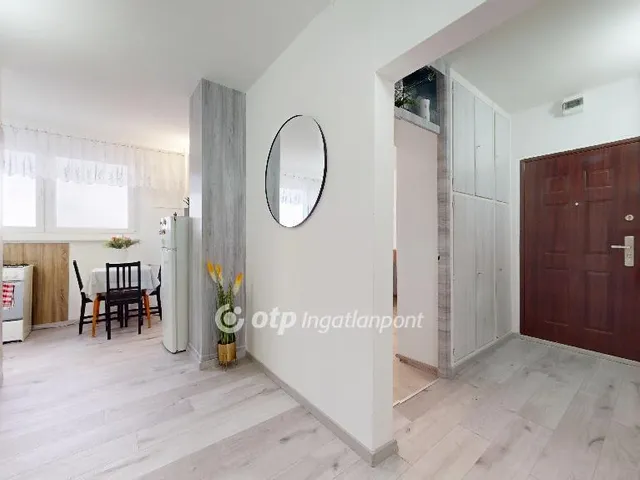 Eladó lakás Tiszaújváros 60 nm