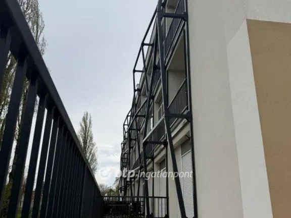 Eladó lakás Balatonberény 32 nm