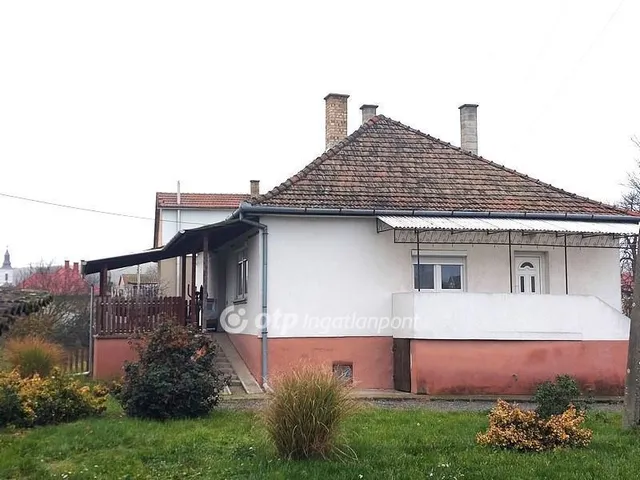 Eladó ház Tolcsva 98 nm
