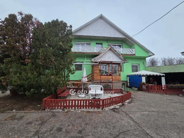 Eladó ház Szuhakálló 210 nm