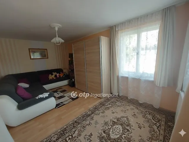 Eladó ház Ózd 211 nm