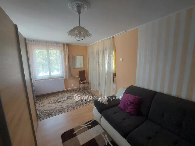 Eladó ház Ózd 211 nm