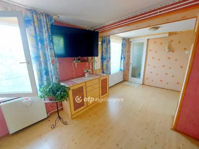 Eladó ház Ózd 211 nm