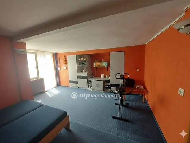 Eladó ház Ózd 211 nm