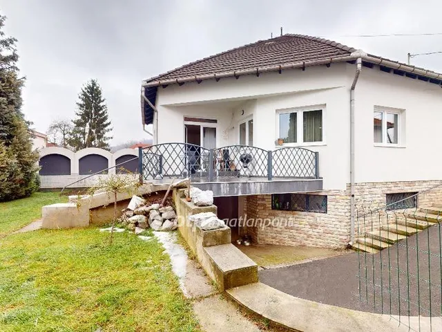 Eladó ház Miskolc, Bulgárföld 98 nm