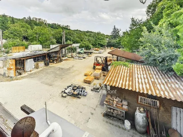 Eladó ház Miskolc, Egyetemváros 157 nm