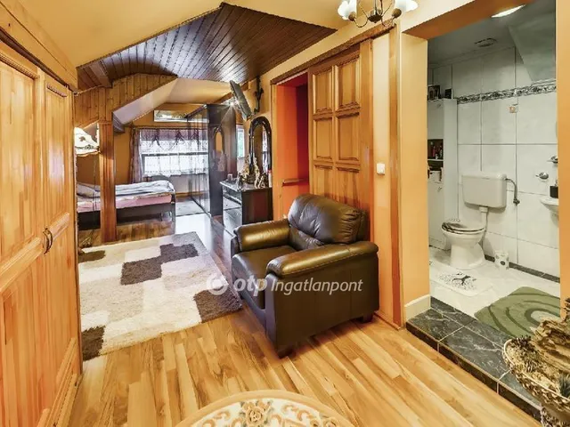 Eladó ház Miskolc, Egyetemváros 157 nm