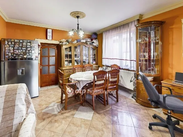Eladó ház Miskolc, Egyetemváros 157 nm