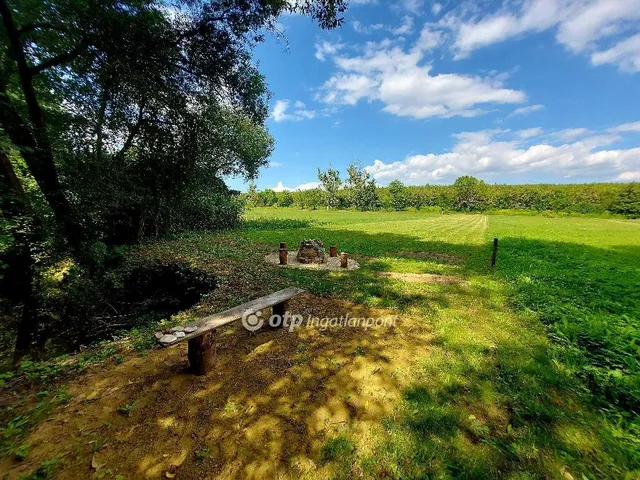 Eladó telek Bózsva 1165 nm