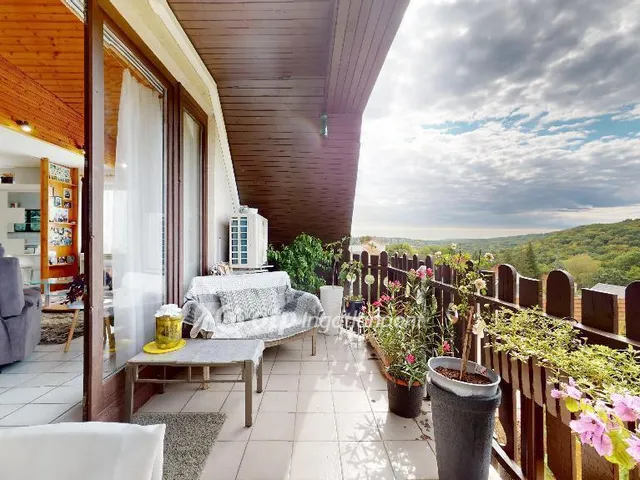 Eladó ház Miskolc, Miskolctapolca 250 nm