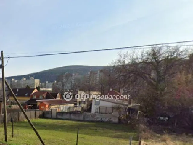 Eladó telek Miskolc 460 nm