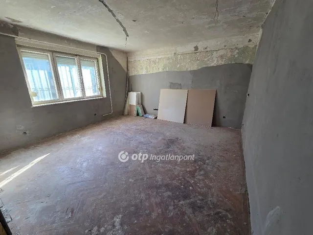 Eladó lakás Miskolc, Bulgárföld 38 nm