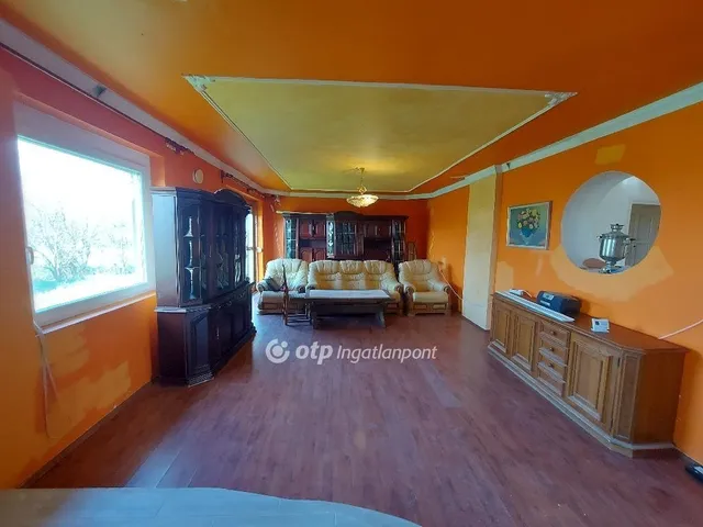 Eladó ház Aszaló 167 nm