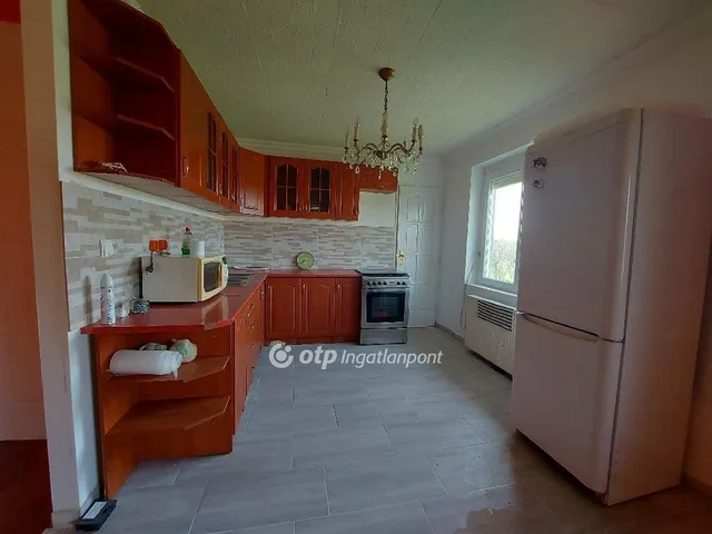 Eladó ház Aszaló 167 nm