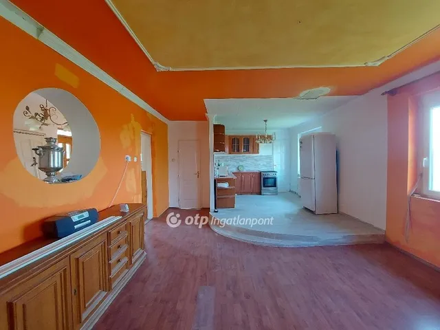 Eladó ház Aszaló 167 nm