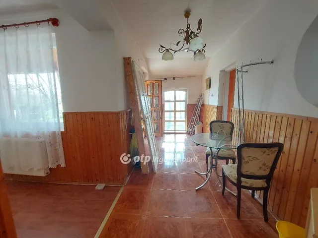 Eladó ház Aszaló 167 nm