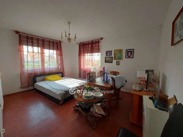 Eladó ház Aszaló 167 nm