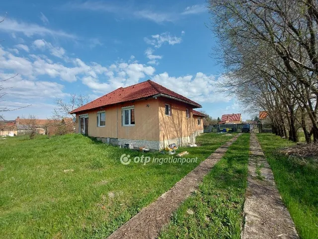 Eladó ház Aszaló 167 nm