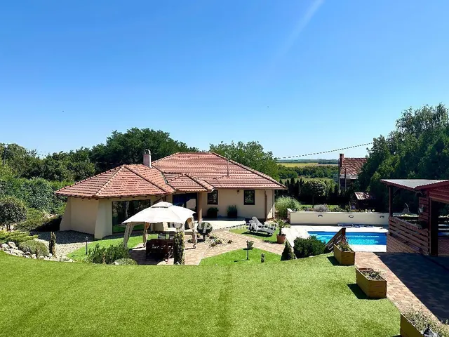 Eladó ház Emőd 140 nm