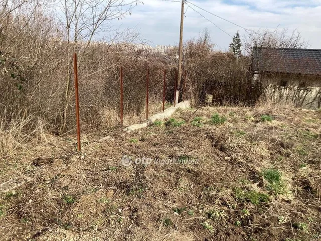 Eladó telek Miskolc 770 nm