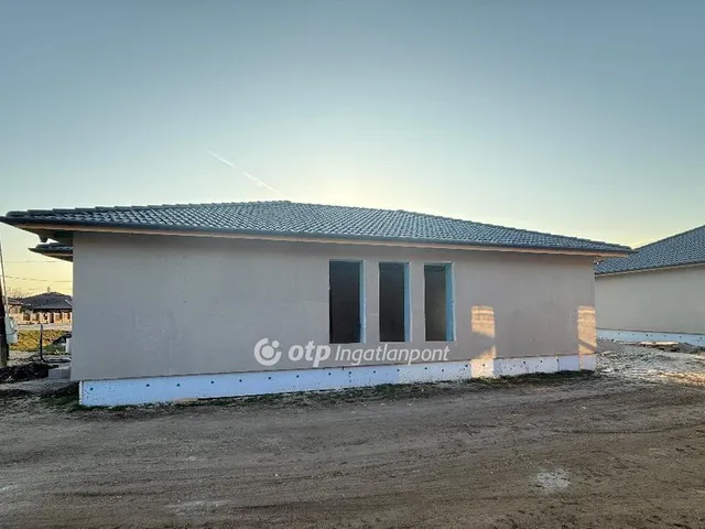 Eladó ház Miskolc, Szirma 96 nm