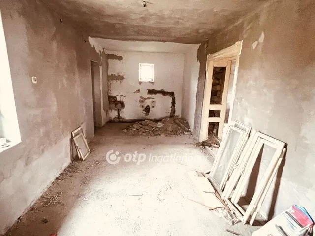 Eladó ház Mezőkeresztes 72 nm