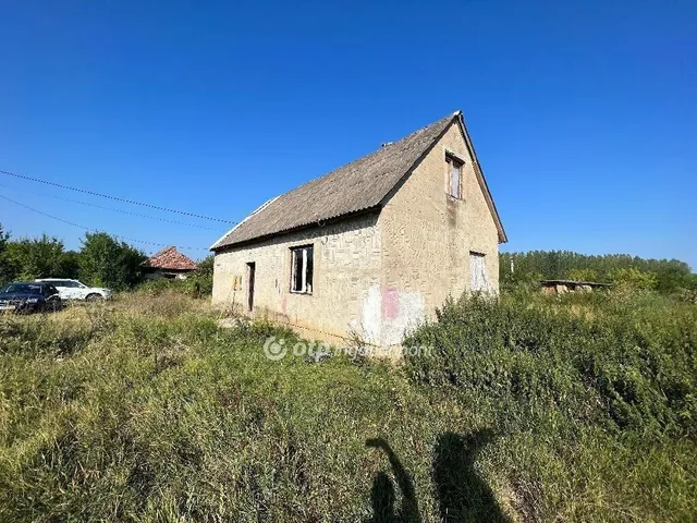 Eladó ház Ároktő 100 nm